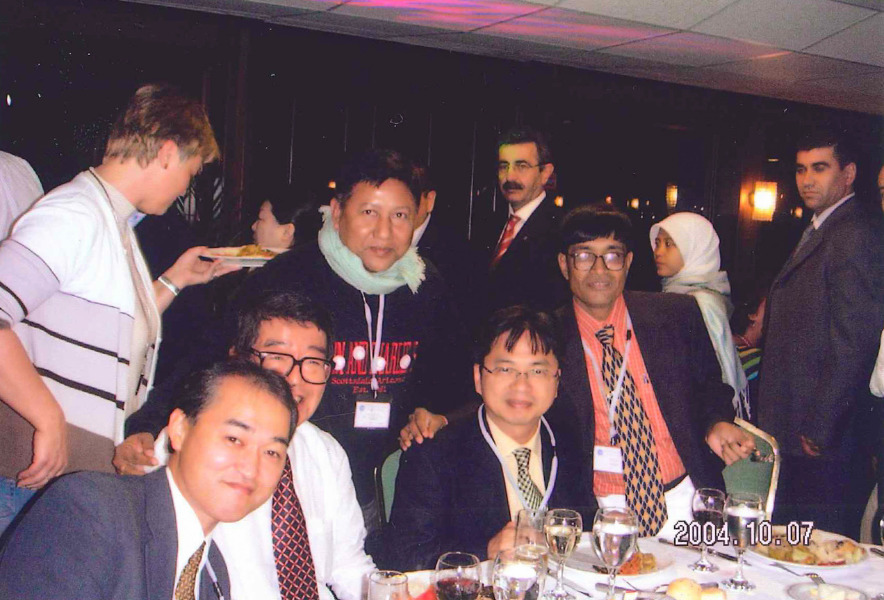 ITGLWF（国際繊維被服皮革労働組合同盟）世界大会（於 トルコ・イスタンブール）に出席（2004年10月）